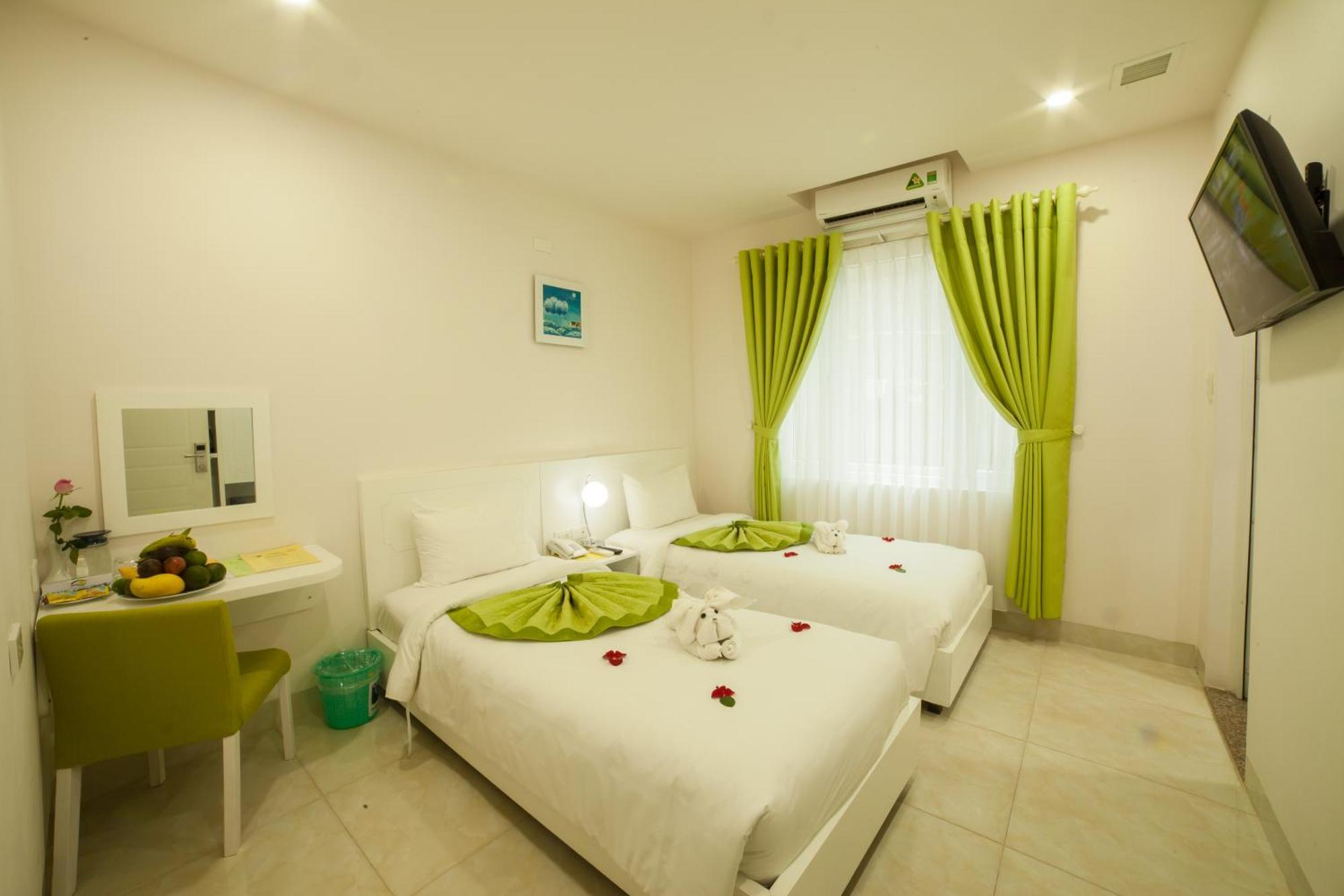 Hotel La Perle Hue Bagian luar foto