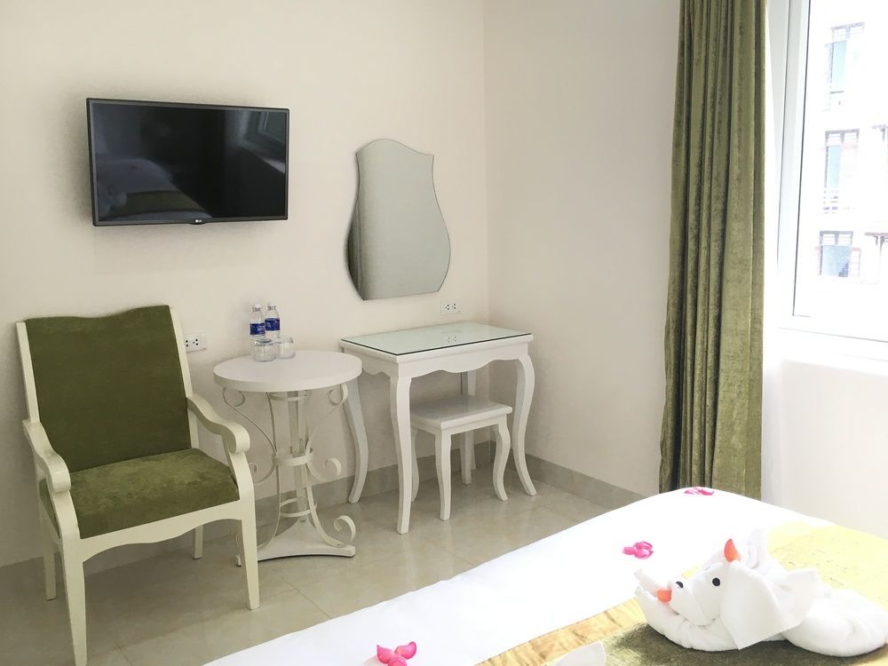 Hotel La Perle Hue Bagian luar foto